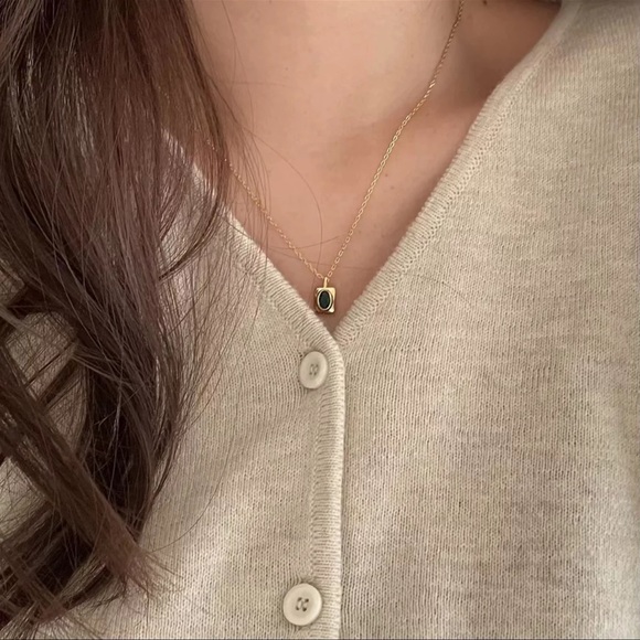 18k Gold plated Emeral beads Necklace - Picture 5 of 8